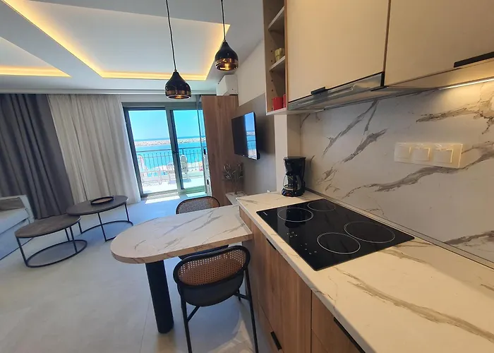 Sealon & Loft Apart Otel 4*